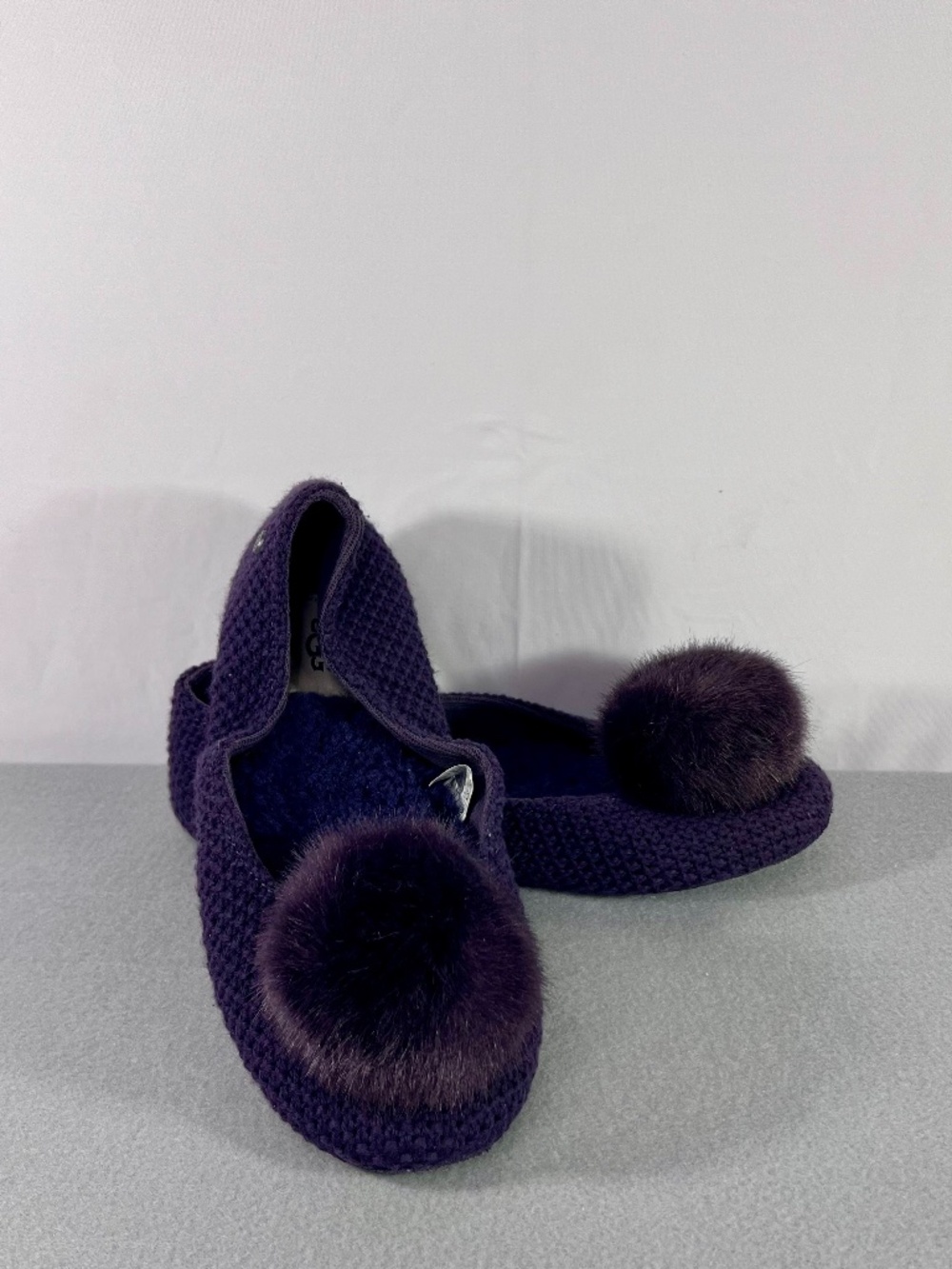 Ugg Dark Purple Knit Lined Slippers. Womens 8. Cozy Ballet-Flat. Oversized Pom